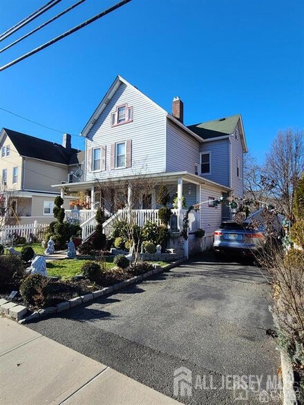 466 West Ave, Sewaren, NJ 07077