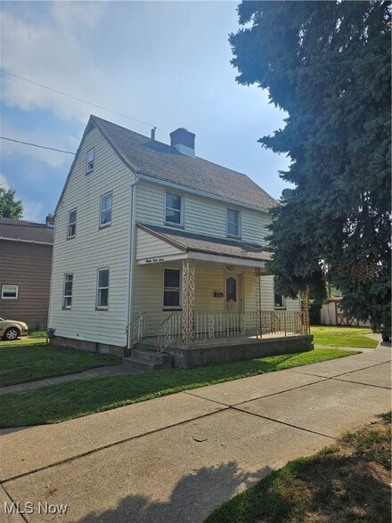 1387 Ivydale Ave SW, Canton, OH 44710
