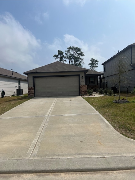 2054 Brixham Bluff Ln, Spring, TX 77373