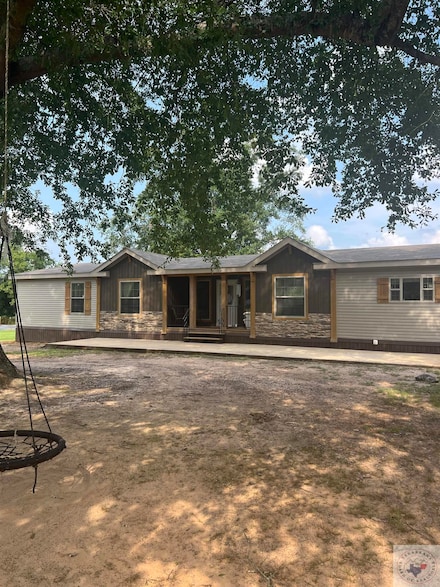830 County Road 3663, Queen City, TX 75572