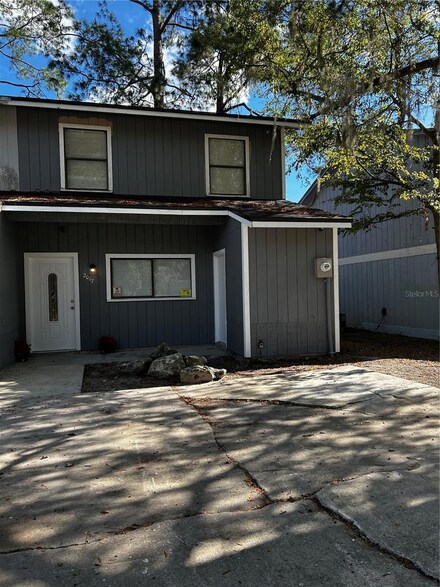 2017 SW 69th Dr, Gainesville, FL 32607
