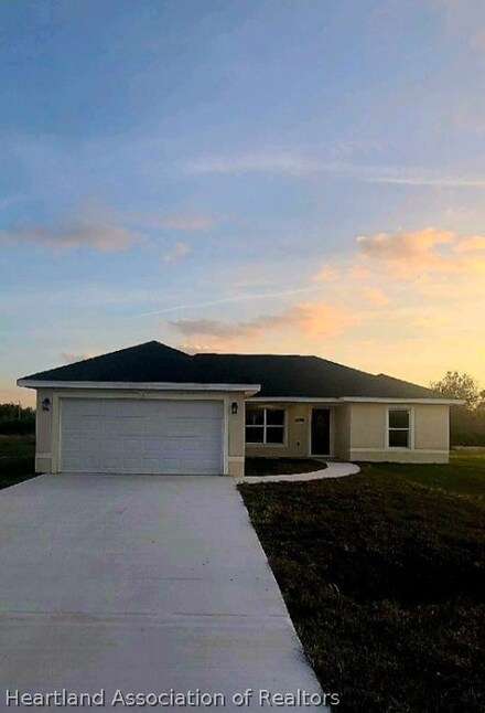 2567 W Taunton Rd, Avon Park, FL 33825