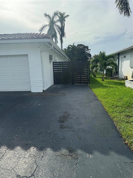 1681 SW 55th Ave, Plantation, FL 33317