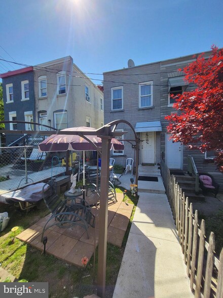 538 S 12th St, Reading, PA 19602