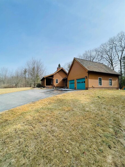 8 Towle Farm Rd, Hampton, NH 03842