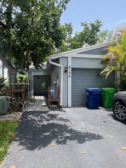 4124 NW 78th Ave, Sunrise, FL 33351