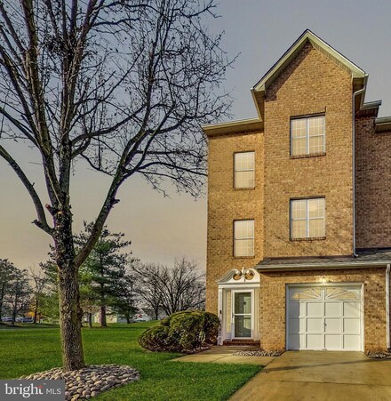 9010 Hardesty Dr, Clinton, MD 20735