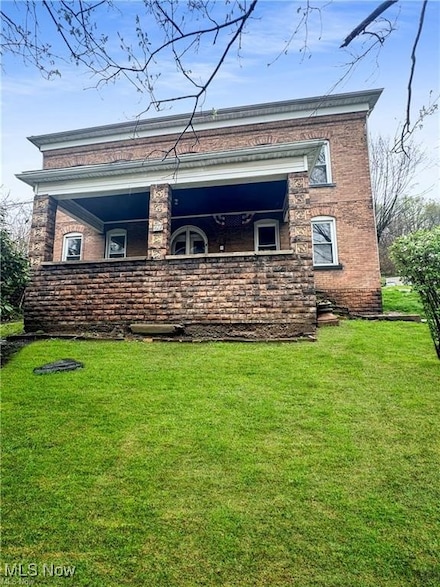 828 High St, Wellsburg, WV 26070