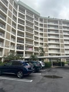 3090 N Course Dr Unit 401, Pompano Beach, FL 33069