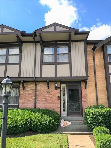 46 Private Drive 52 Unit B-3 Private Drive 52, South Point, OH 45680