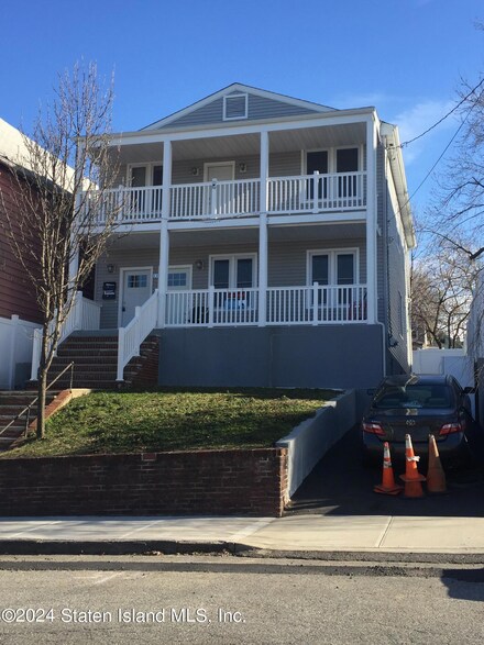 69 Dehart Ave, Staten Island, NY 10303