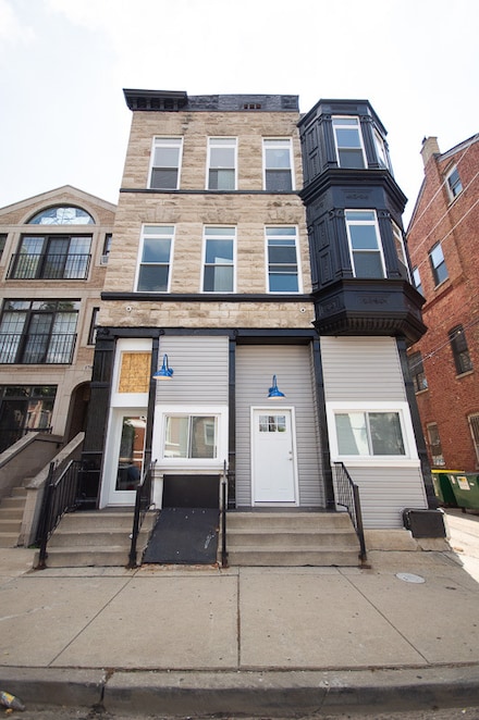 1711 S Carpenter St Unit 2R, Chicago, IL 60608