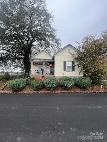 2 Elm St, Lancaster, SC 29720