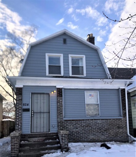 824 Tyler St, Gary, IN 46402