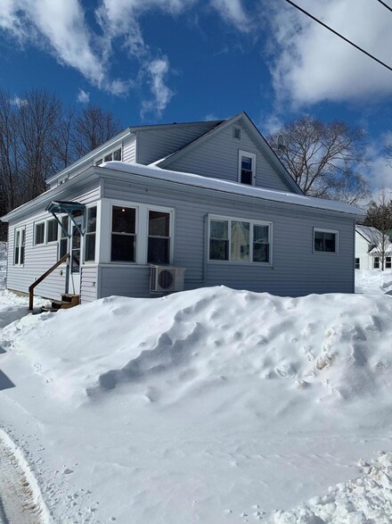 178 Knox St, Millinocket, ME 04462