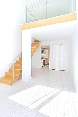 425 E 13th St Unit 1, New York, NY 10009