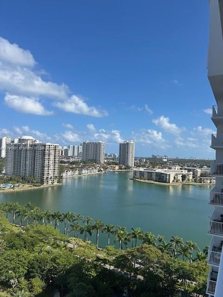 2801 NE 183rd St Unit 1804W, Aventura, FL 33160