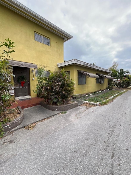 2035 Dewey St Unit 3, Hollywood, FL 33020