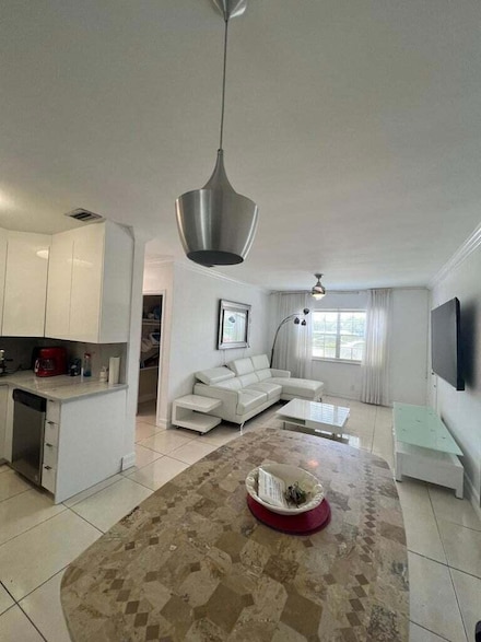 299 SW 7th St Unit 110, Boca Raton, FL 33432