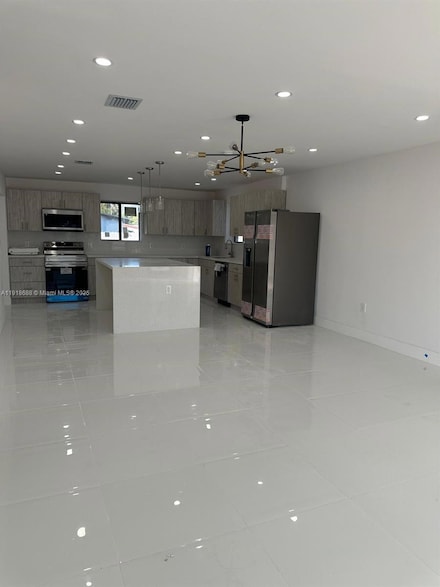 2041 NW 190th Terrace, Miami Gardens, FL 33056