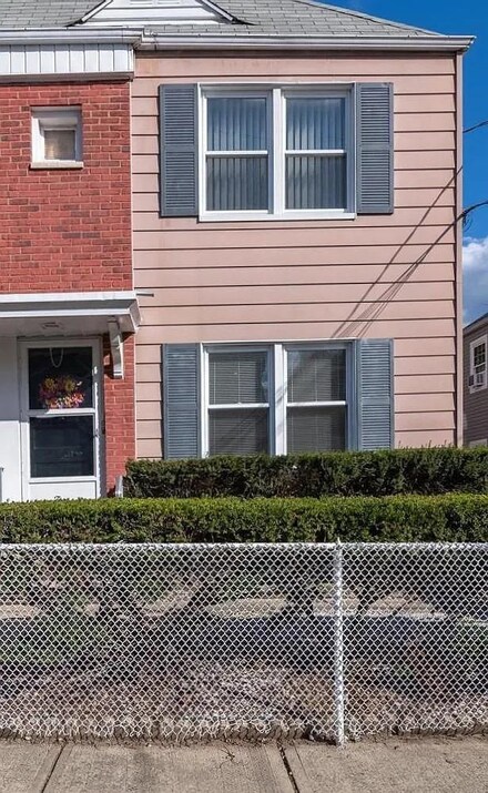 30 Kelly Pkwy Unit 2, Bayonne, NJ 07002