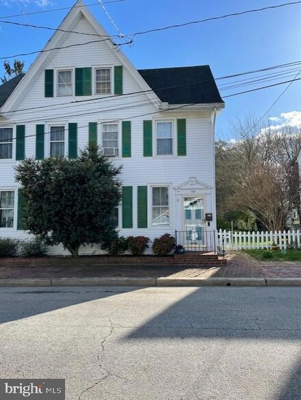109 S Delaware St, Smyrna, DE 19977