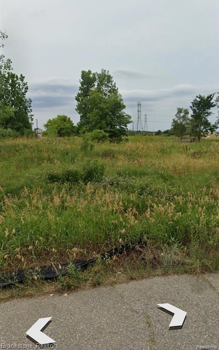 905 Nordic Dr, White Lake Charter Township, MI 48383