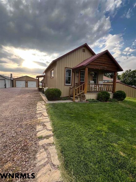 208 4th Ave, Lyman, NE 69352