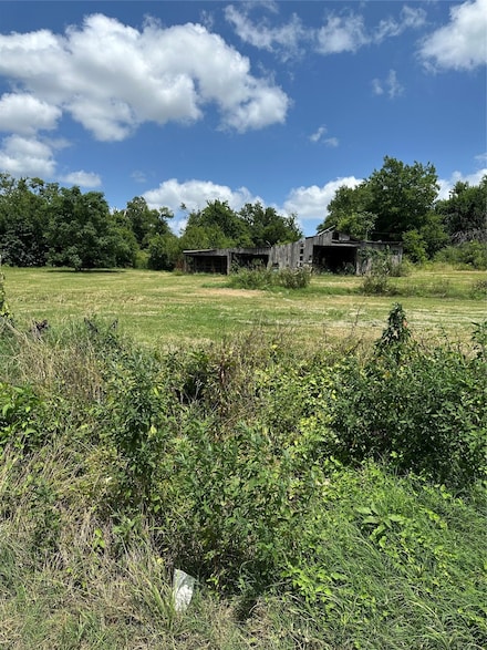 TBD N 5th St, Honey Grove, TX 75446