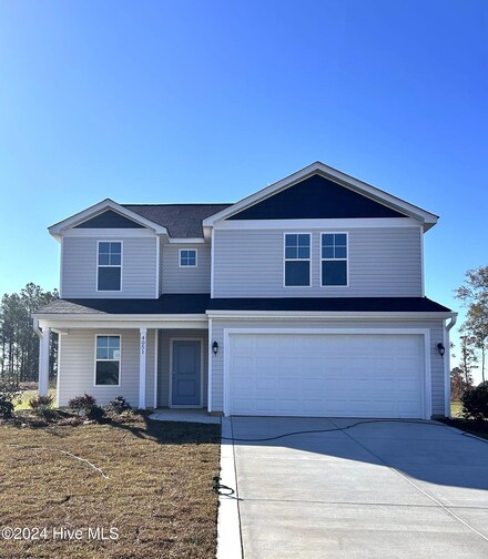 4051 Racking Horse Rd, Hope Mills, NC 28348