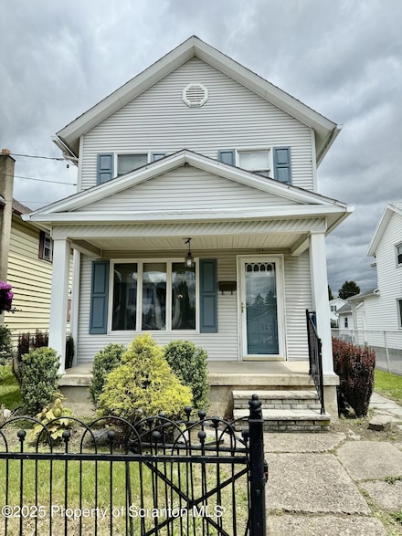 134 E 6th St, Wyoming, PA 18644