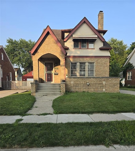 22154 Elmwood Ave, Eastpointe, MI 48021