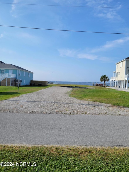 147 Salty Shores Point, Newport, NC 28570
