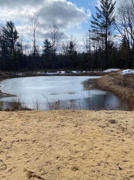 6069 Ruthie Ln, Fruitport, MI 49415