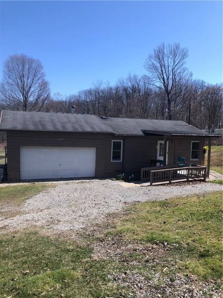 2800 21st Ave, Beaver Falls, PA 15010