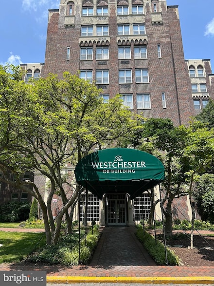 4000 Cathedral Ave NW Unit 406B, Washington, DC 20016