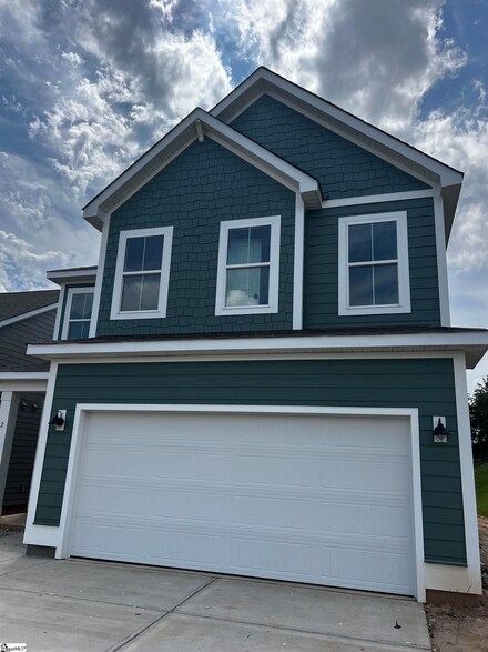 2 Gressette Place, Simpsonville, SC 29681