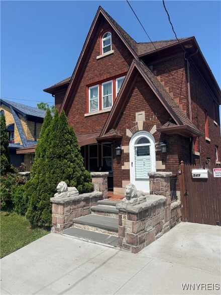 545 & 549 15th St, Niagara Falls, NY 14301