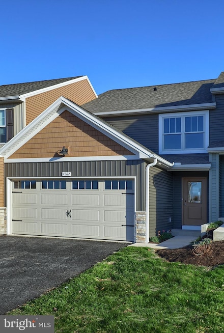 7262 White Oak Blvd, Skyline View, PA 17112