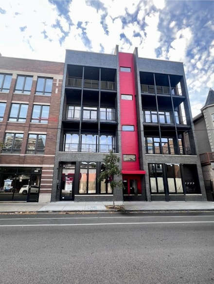 1039 W Belmont Ave Unit 4, Chicago, IL 60657