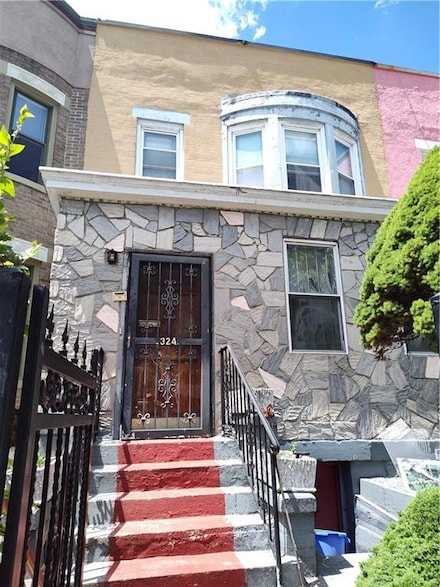 324 E 26th St, Brooklyn, NY 11226