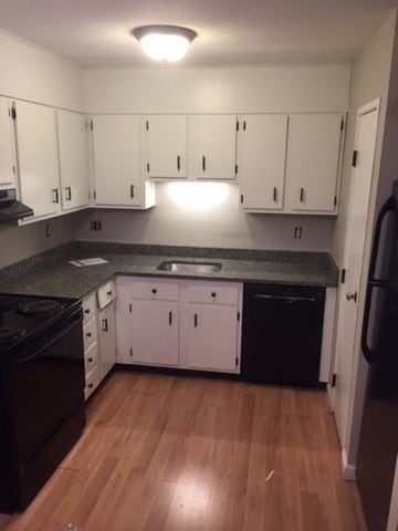 4 Chapel Hill Dr Unit 2, Plymouth, MA 02360