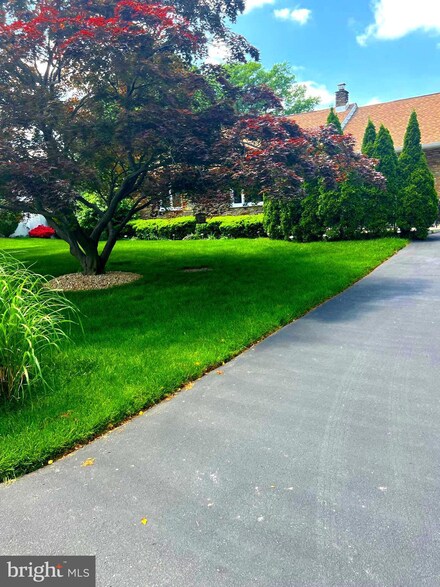 518 Grandview Ave, Feasterville Trevose, PA 19053