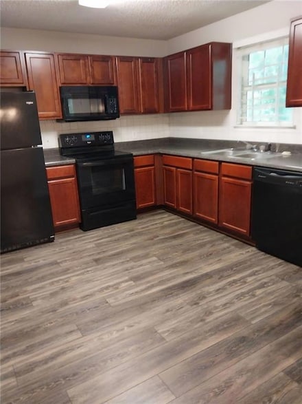 5175 Hanover St, Atlanta, GA 30349