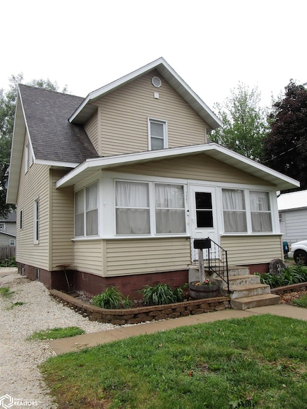 1403 College Ave, Iowa Falls, IA 50126