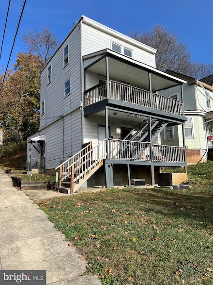 201 Mount Airy Ave, Waynesboro, PA 17268