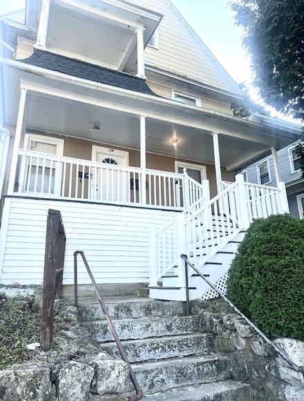 219 Connecticut Ave, New London, CT 06320