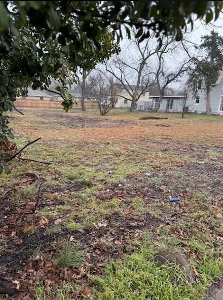 3915 Moulton St, Greenville, TX 75401