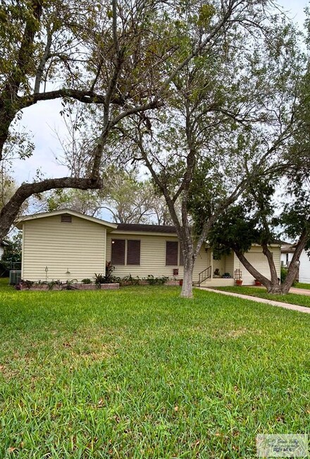 1214 Whitewing Dr, Harlingen, TX 78550