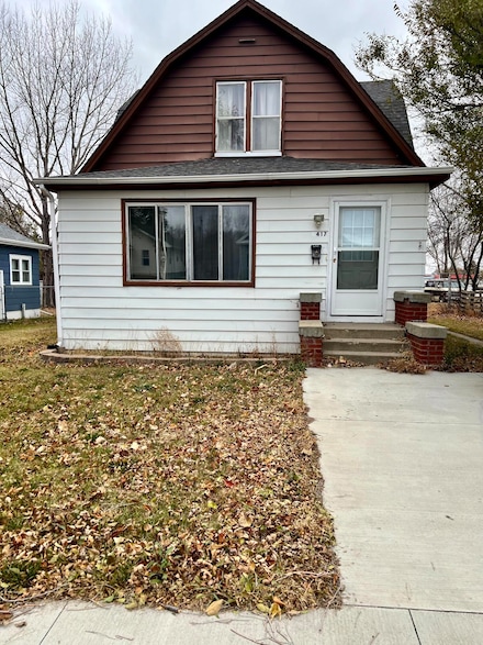 417 3rd Ave W, Mobridge, SD 57601